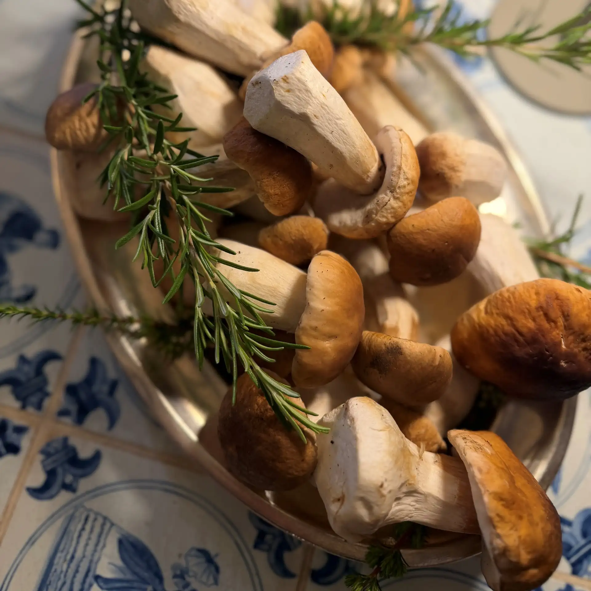 Steinpilze auf saisonaler Speisekarte